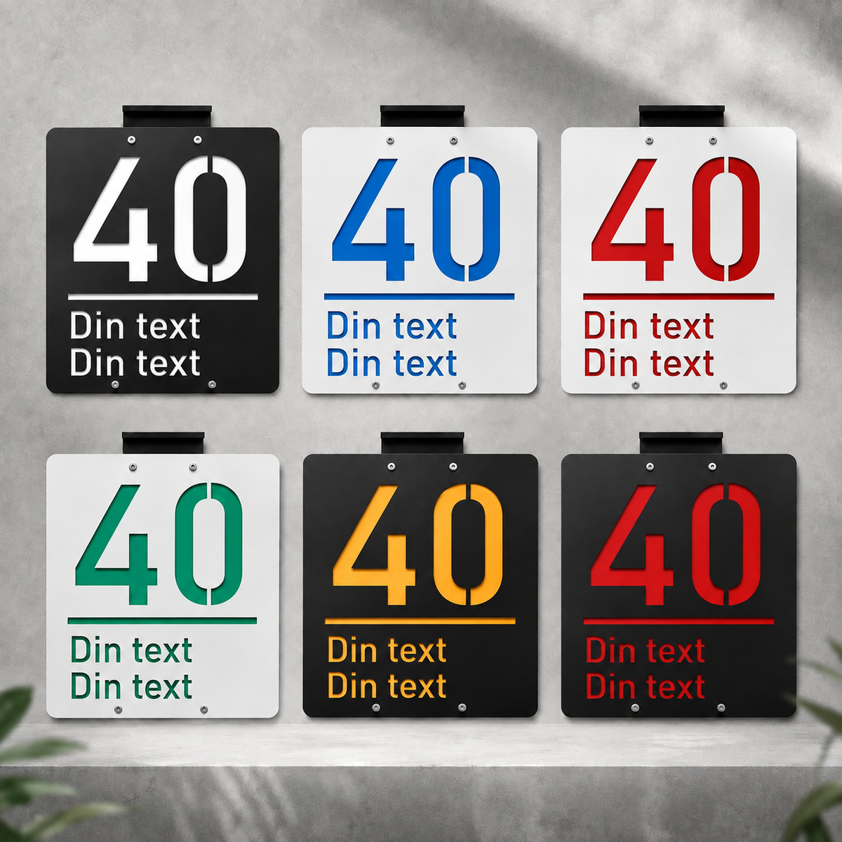 Solcellsdriven Adresskylt med Namn – Upplyst 3D Husnummer 28 × 24 cm