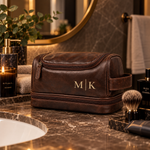 TravelCase necessär med namn – mörkbrun